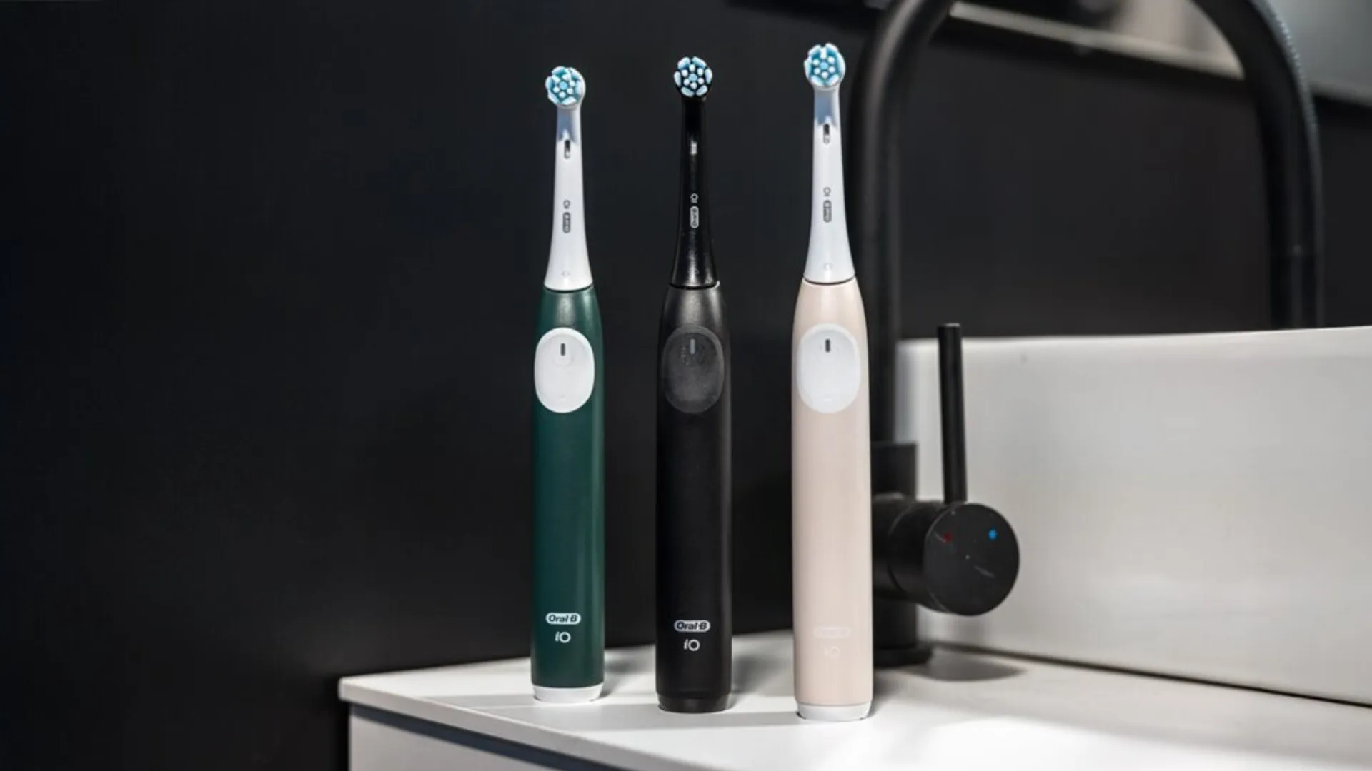 Зубна електрощітка BRAUN Oral-B iO Series 2 (Pink)
