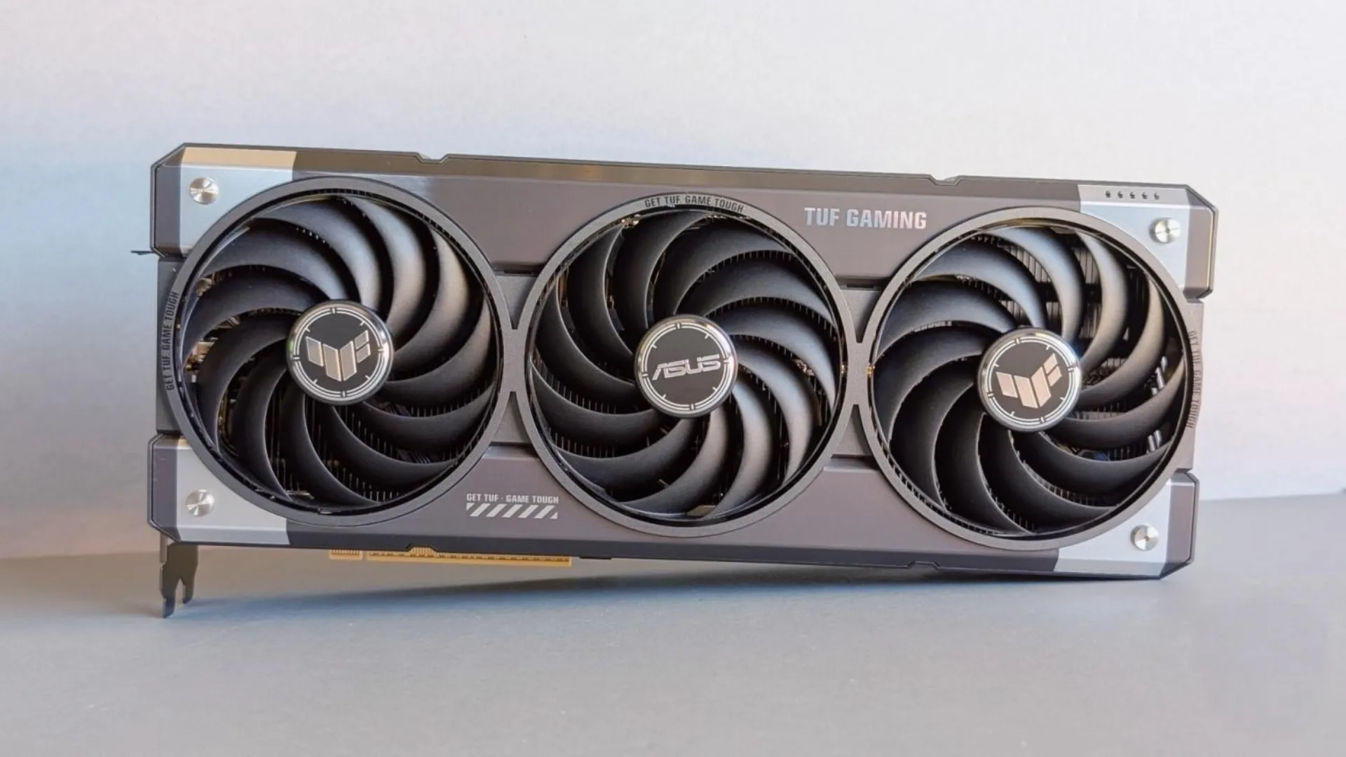 Відеокарта ASUS GeForce RTX 5070 TUF Gaming 12GB (90YV0LZ0-M0NA00)
