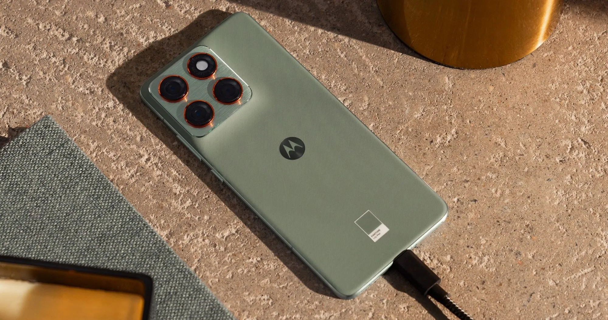 Moto Edge 70 12/512GB (Bronze Green)