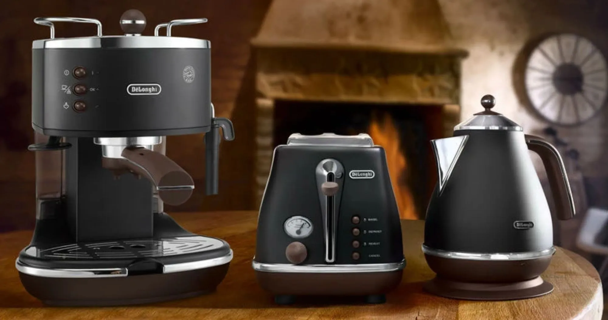 Електрочайник DeLonghi Icona Vintage KBOV 2001 BK