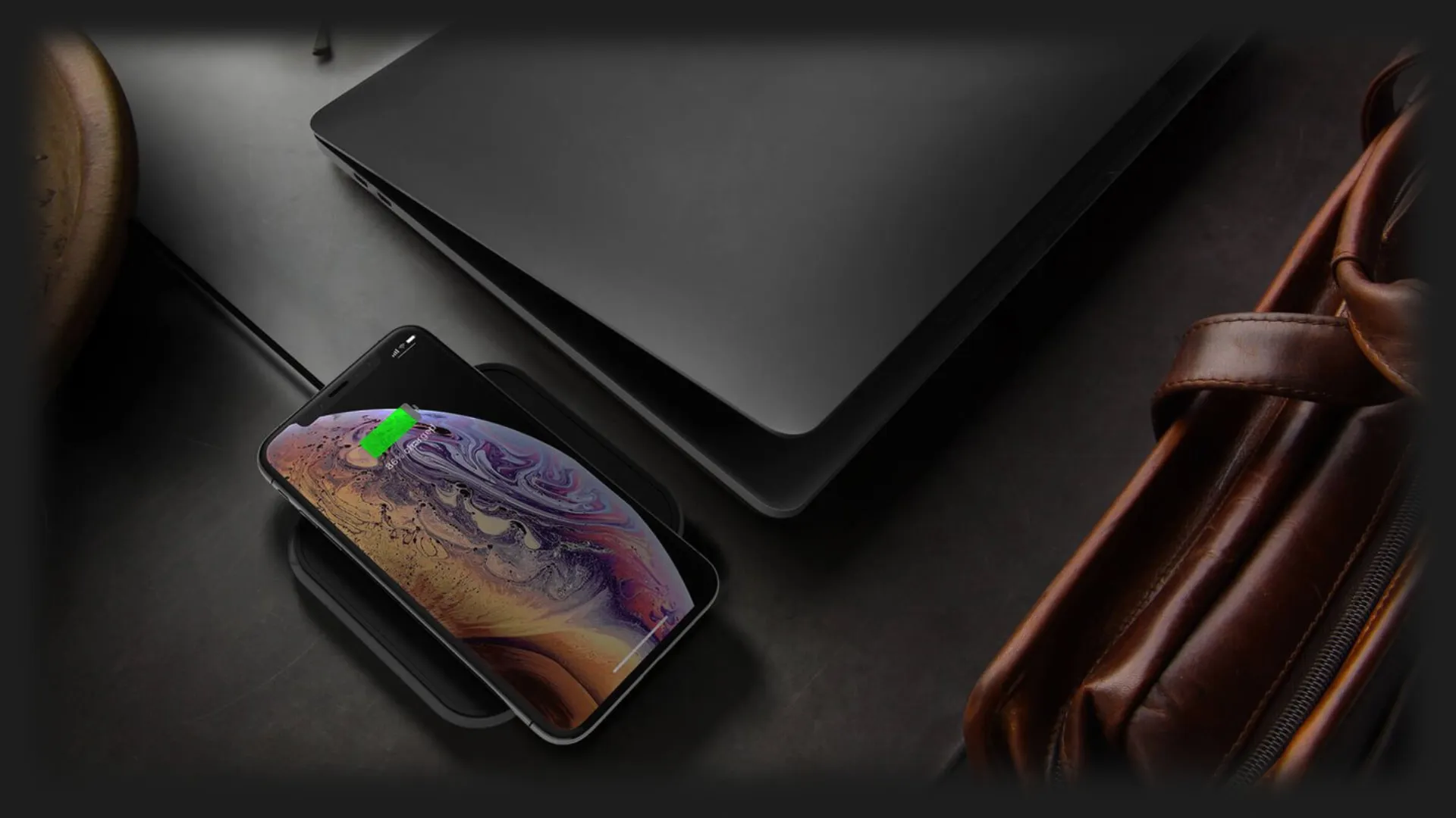 Бездротовий зарядний пристрій Zens Single Aluminium Wireless Charger 18W (Black) (ZESC14B/00)