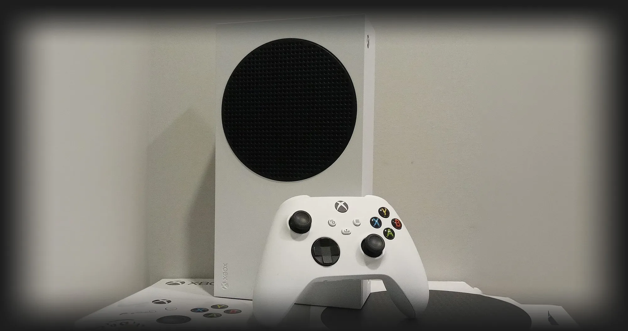 Ігрова приставка Microsoft Xbox (Series S) (512GB) (889842651386)