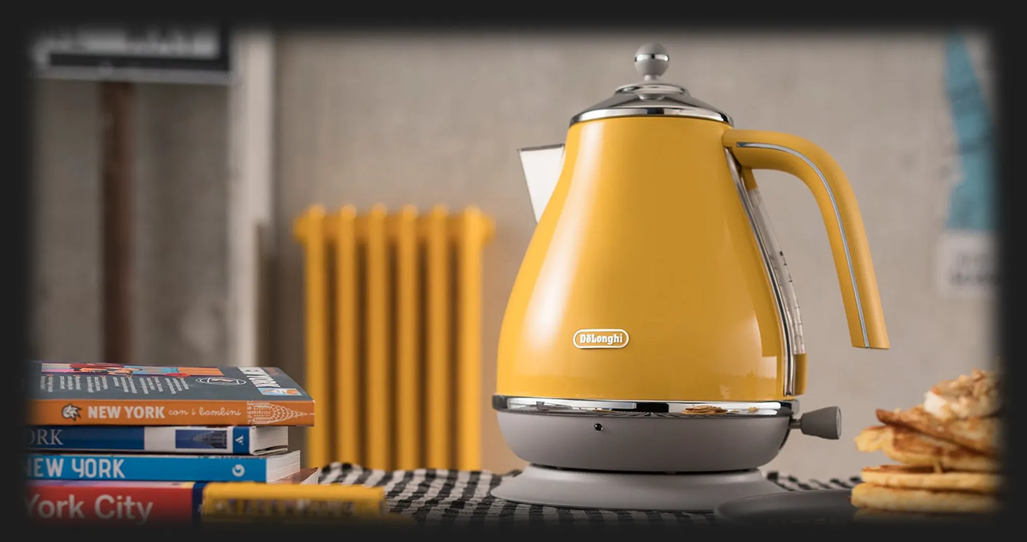 Електрочайник DeLonghi Icona Capitals (Yellow)