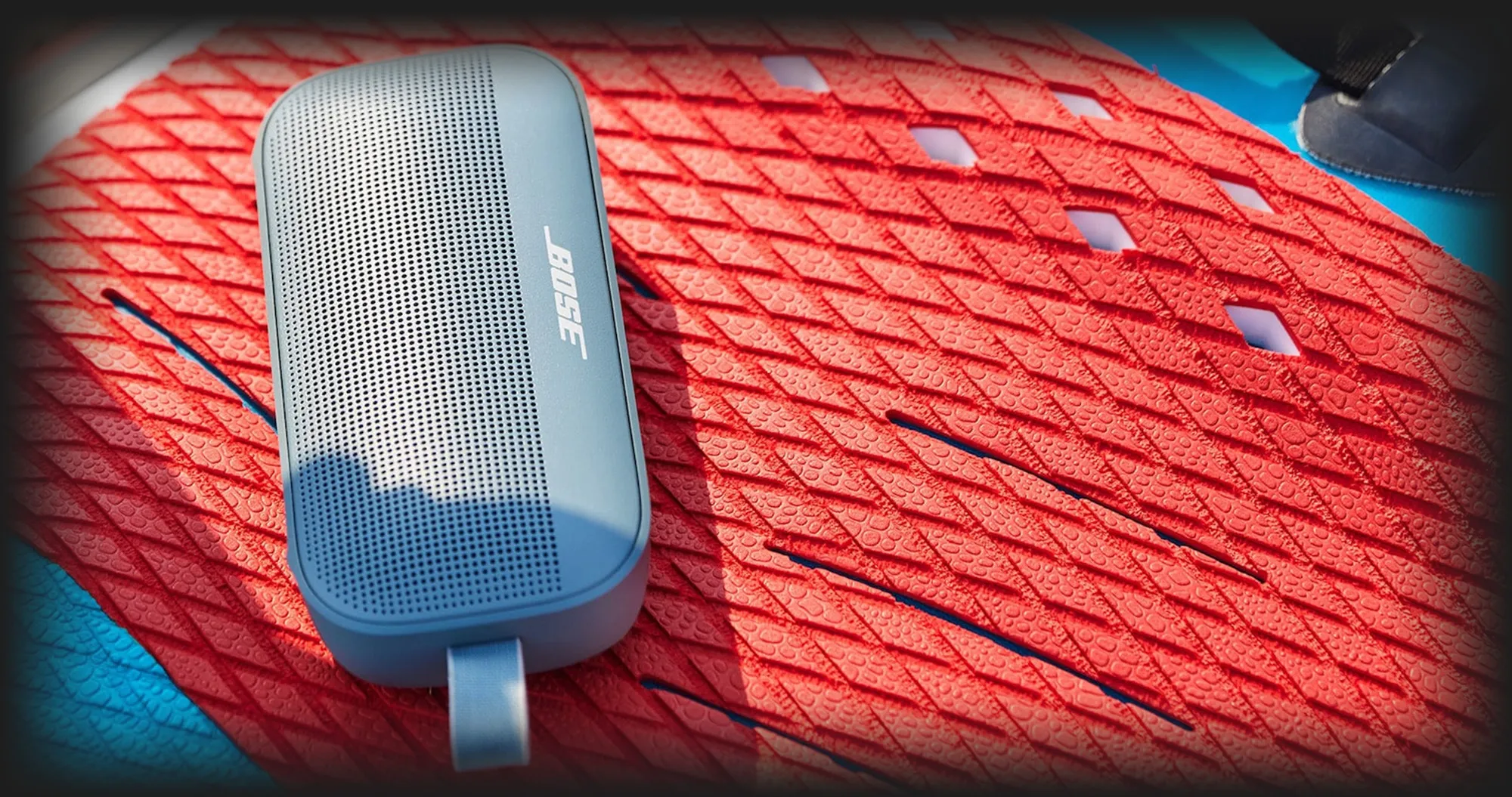 Акустика Bose Soundlink Flex (White Smoke)