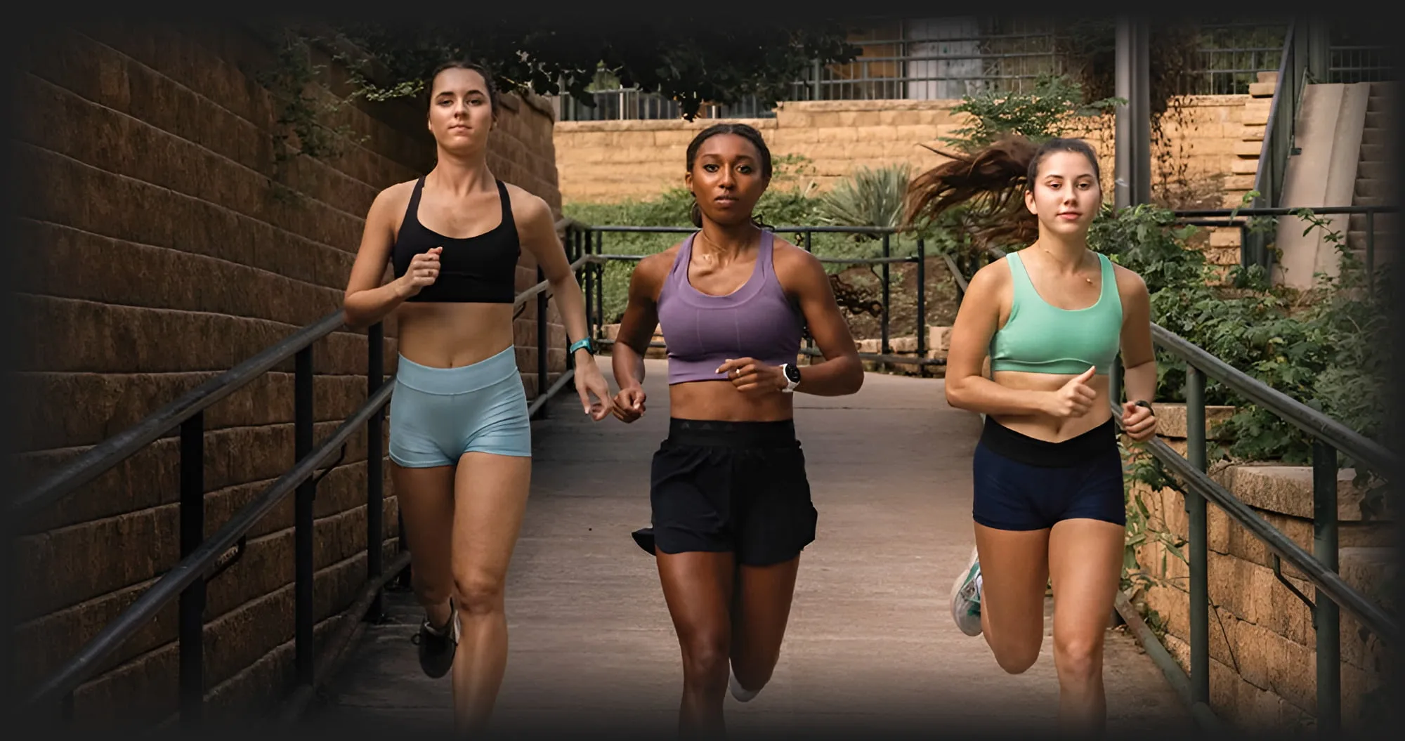 Garmin Forerunner 165 Music (Mist Gray/Whitestone)
