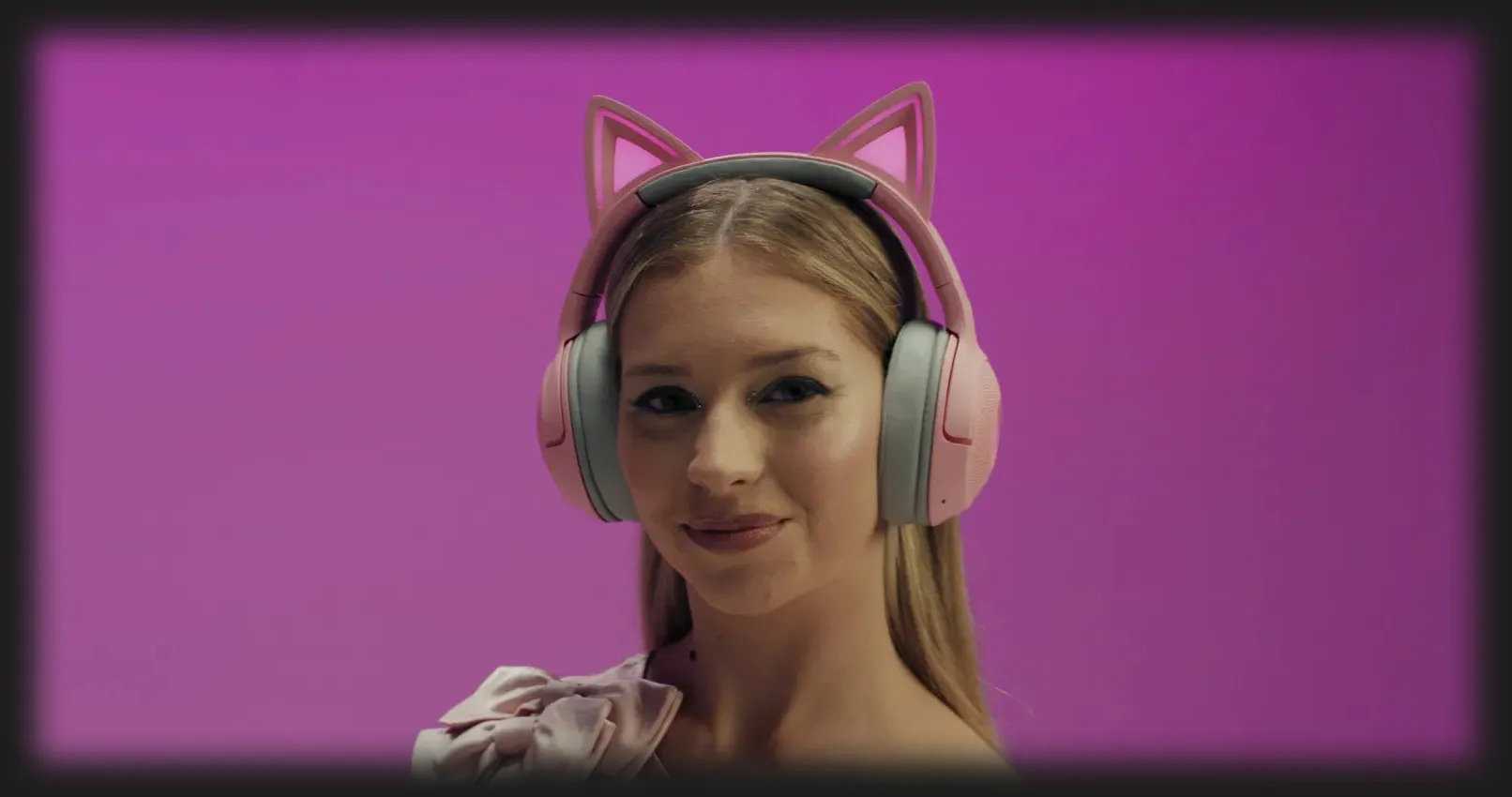 Ігрова гарнітура RAZER Kraken Kitty V2 BT (Quartz) (RZ04-04860100-R3M1) (UA)
