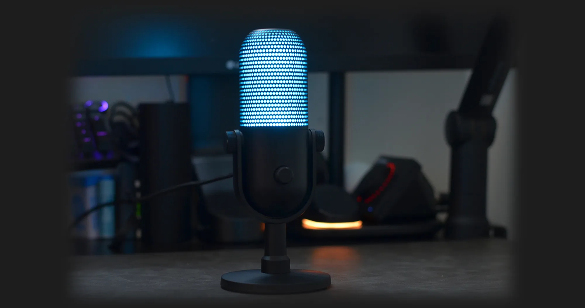 Мікрофон Razer Seiren V3 Chroma (Black) (RZ19-05060100-R3M1) (UA)
