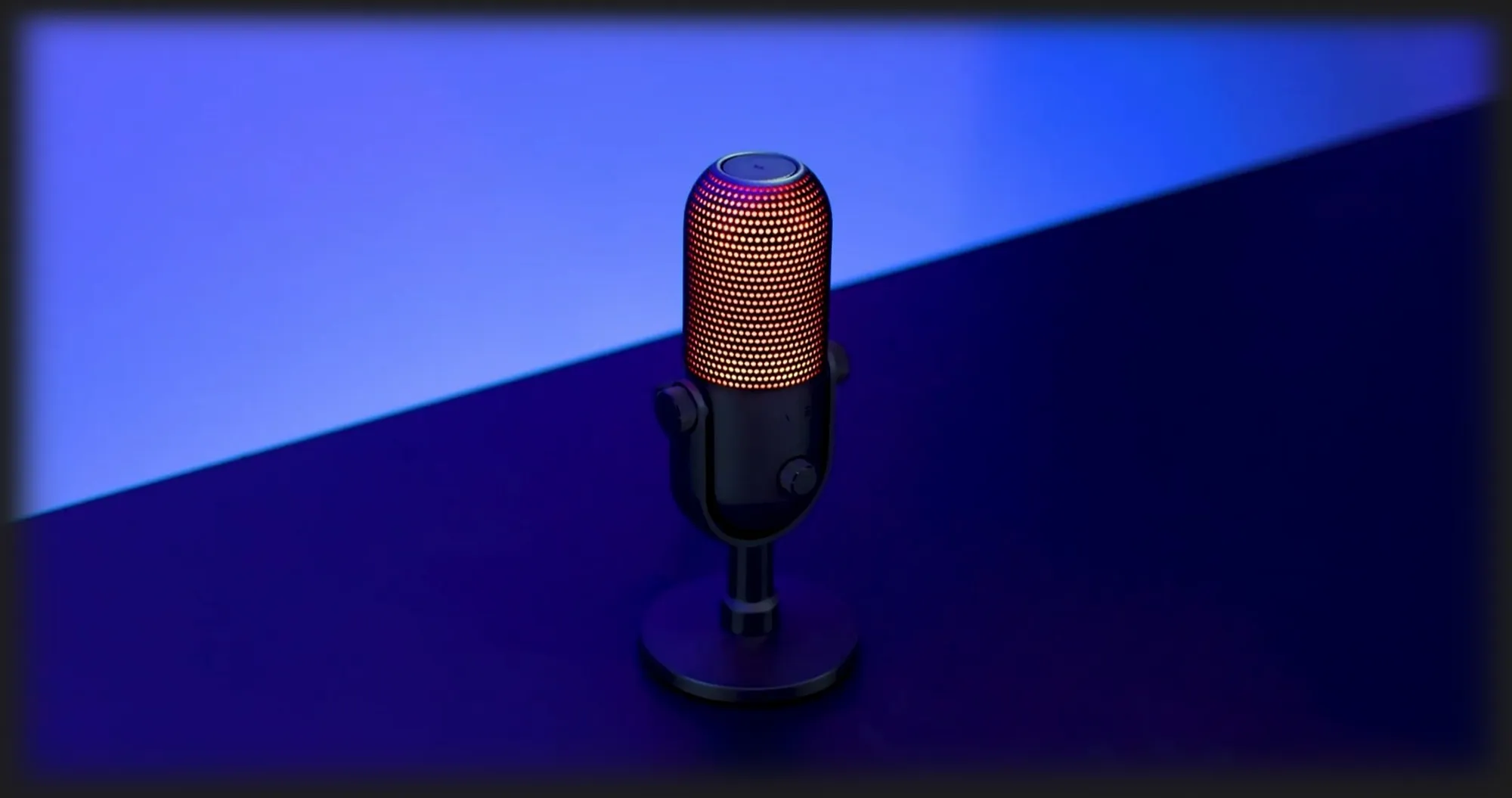 Мікрофон Razer Seiren V3 Chroma (Black) (RZ19-05060100-R3M1) (UA)
