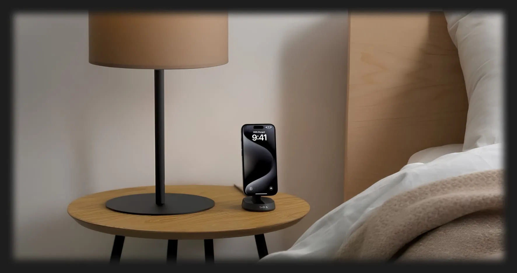 Безпровідна зарядка Belkin 15 Вт Magnetic Stand Qi2 (White)