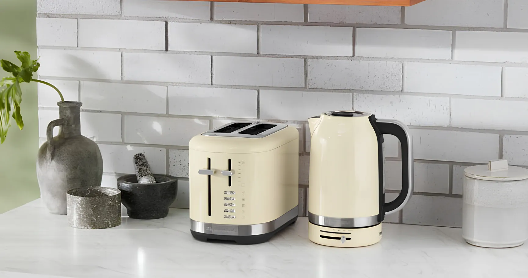 Електрочайник KitchenAid (Cream)