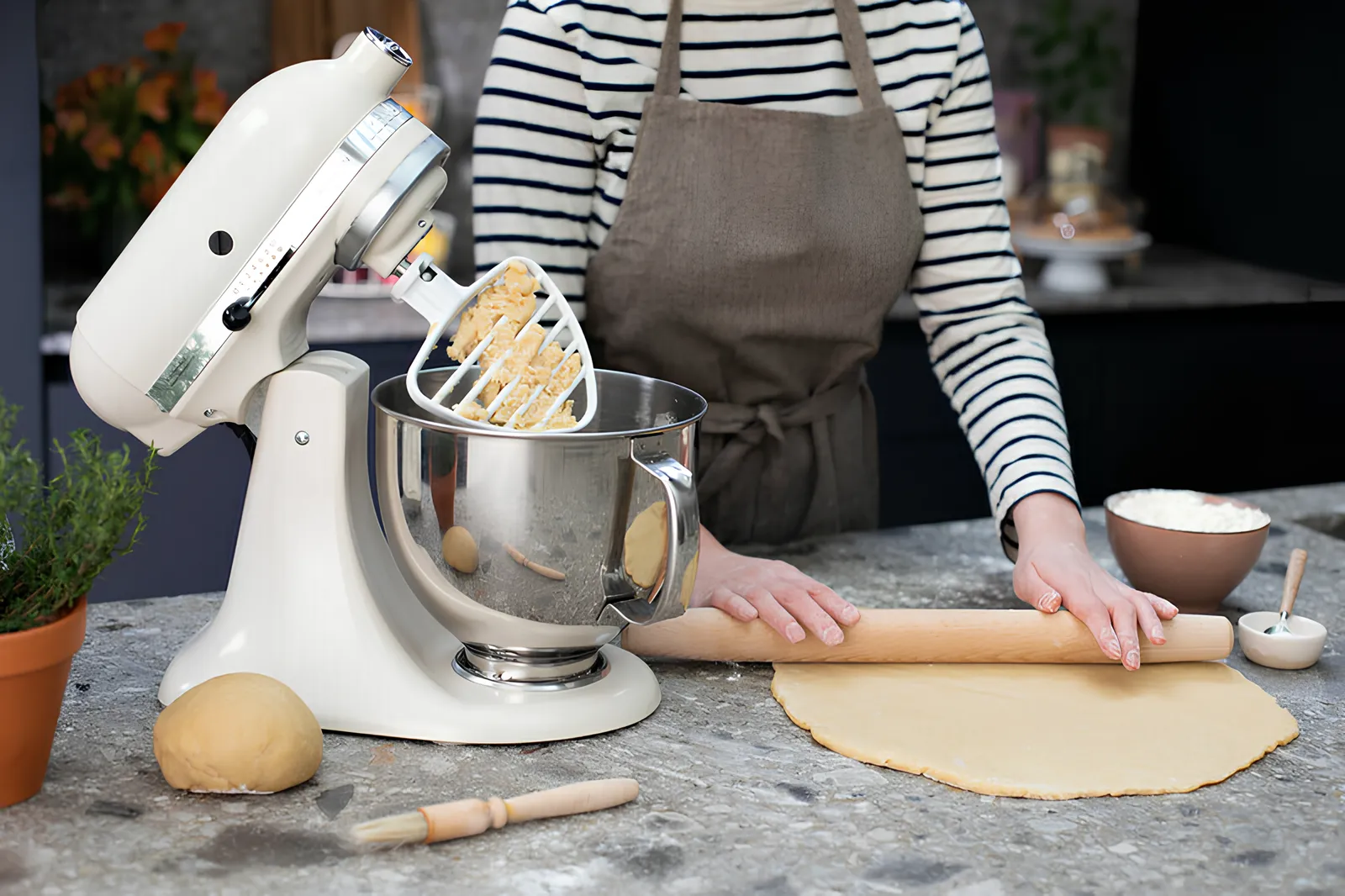 Планетарний міксер KitchenAid Artisan 4,8 л (Mineral Water)