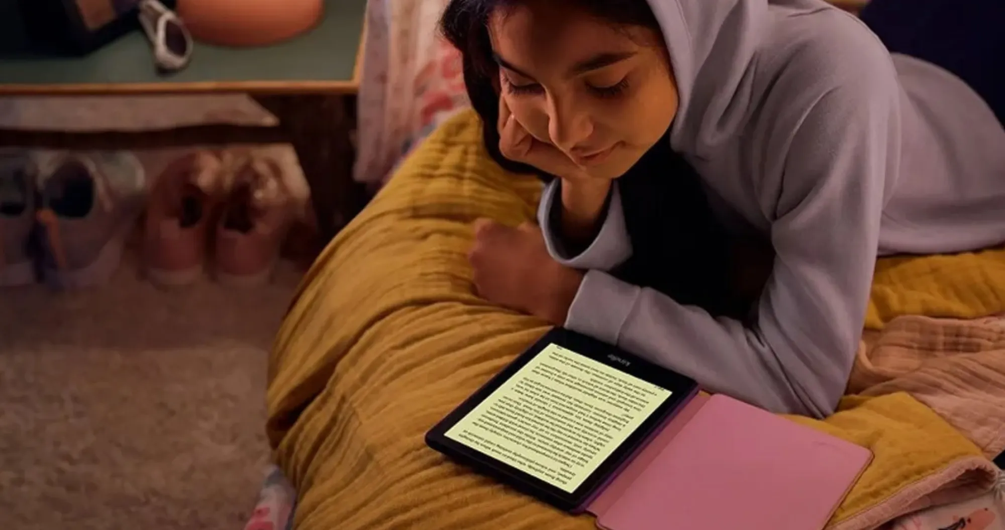 Електронна книга Amazon Kindle Paperwhite Kids 11th Gen (2021) (Robot Dreams Cover) (Standard)