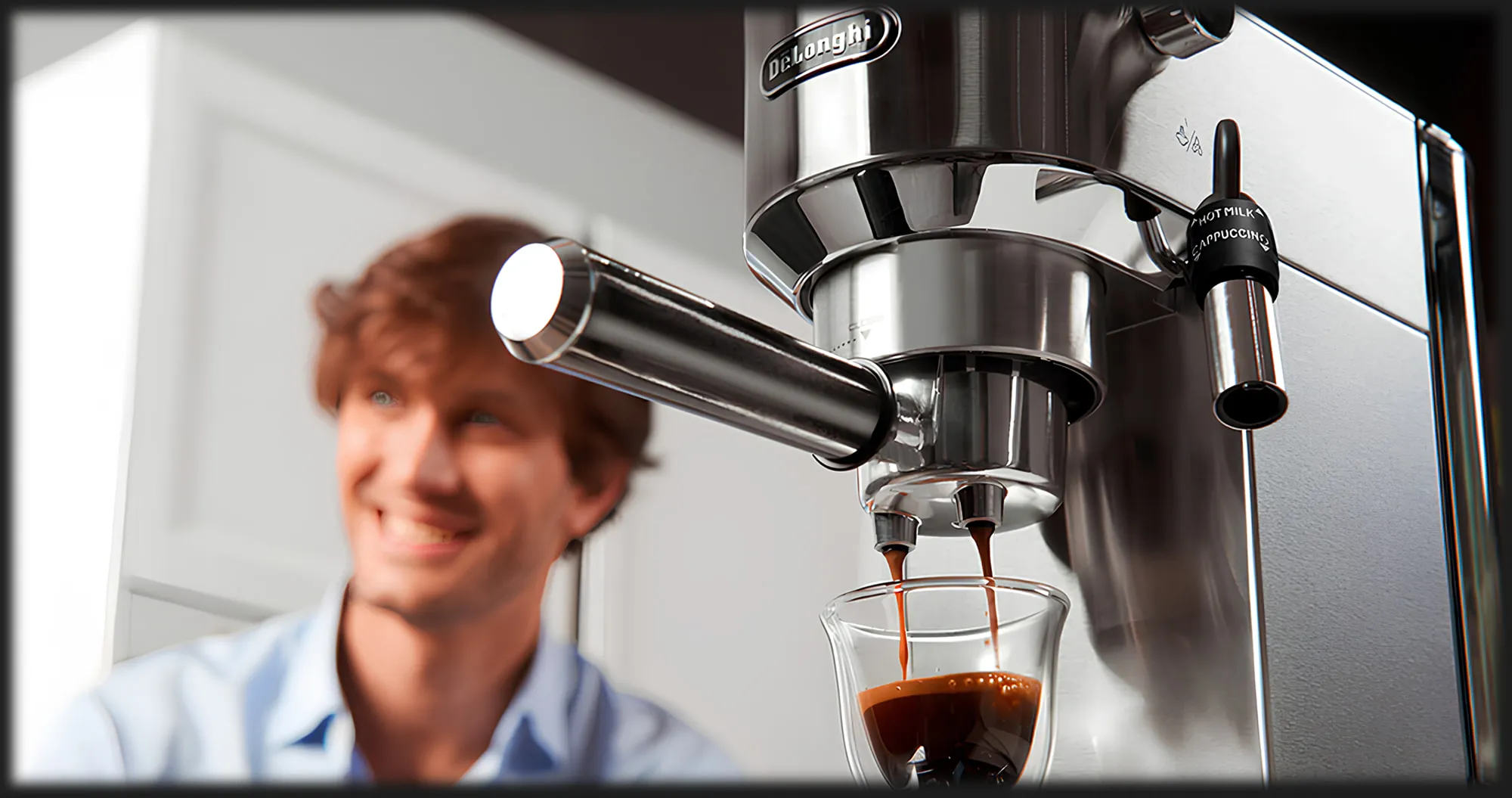 Ріжкова кавоварка Delonghi Dedica (Black)