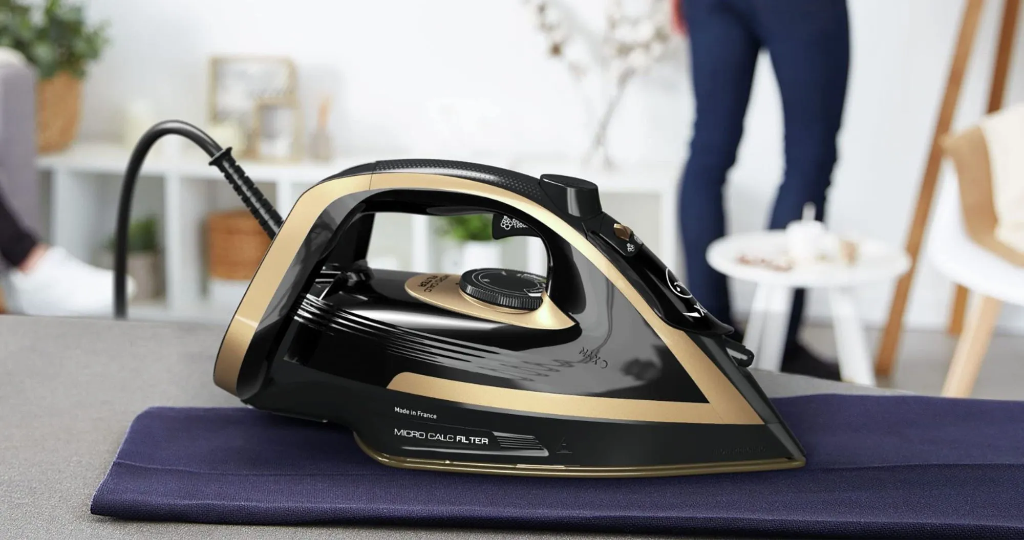 Праска Tefal FV8064E0 (Black/Gold)